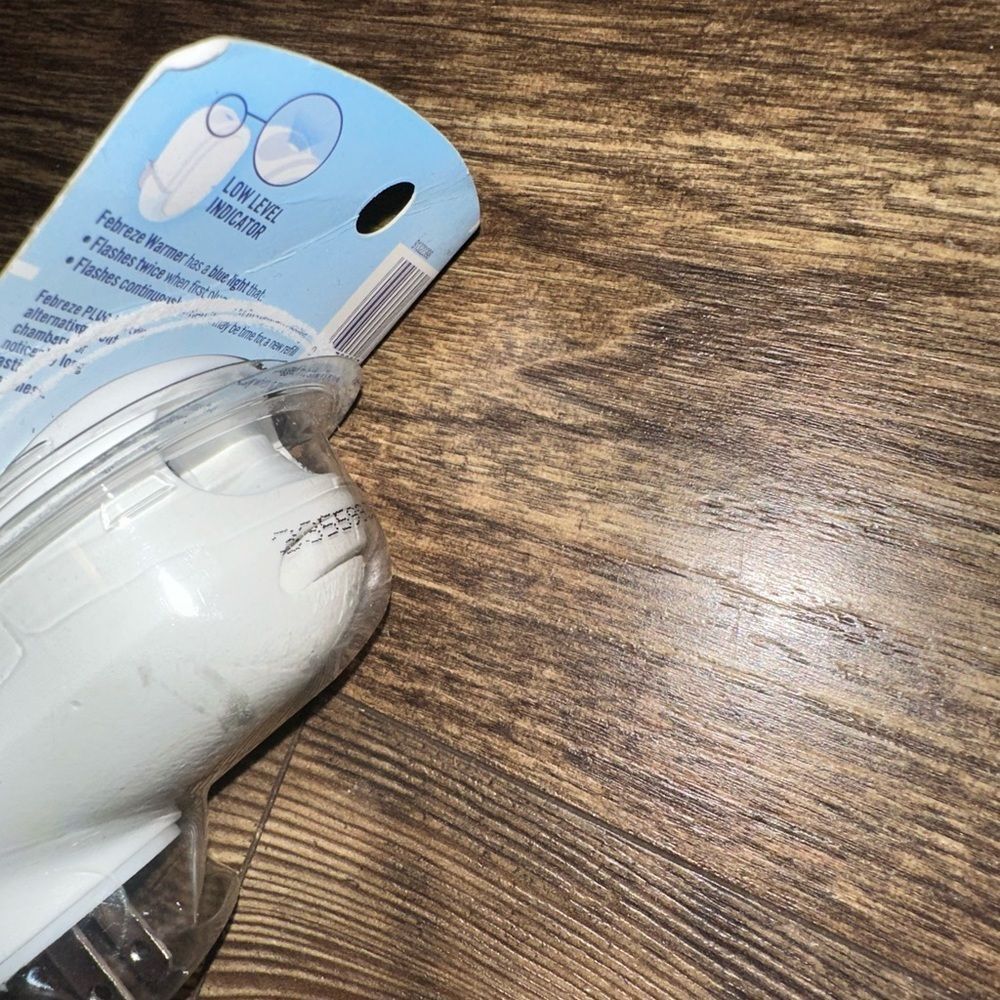 Home Febreeze Plug - Picture 3 of 3